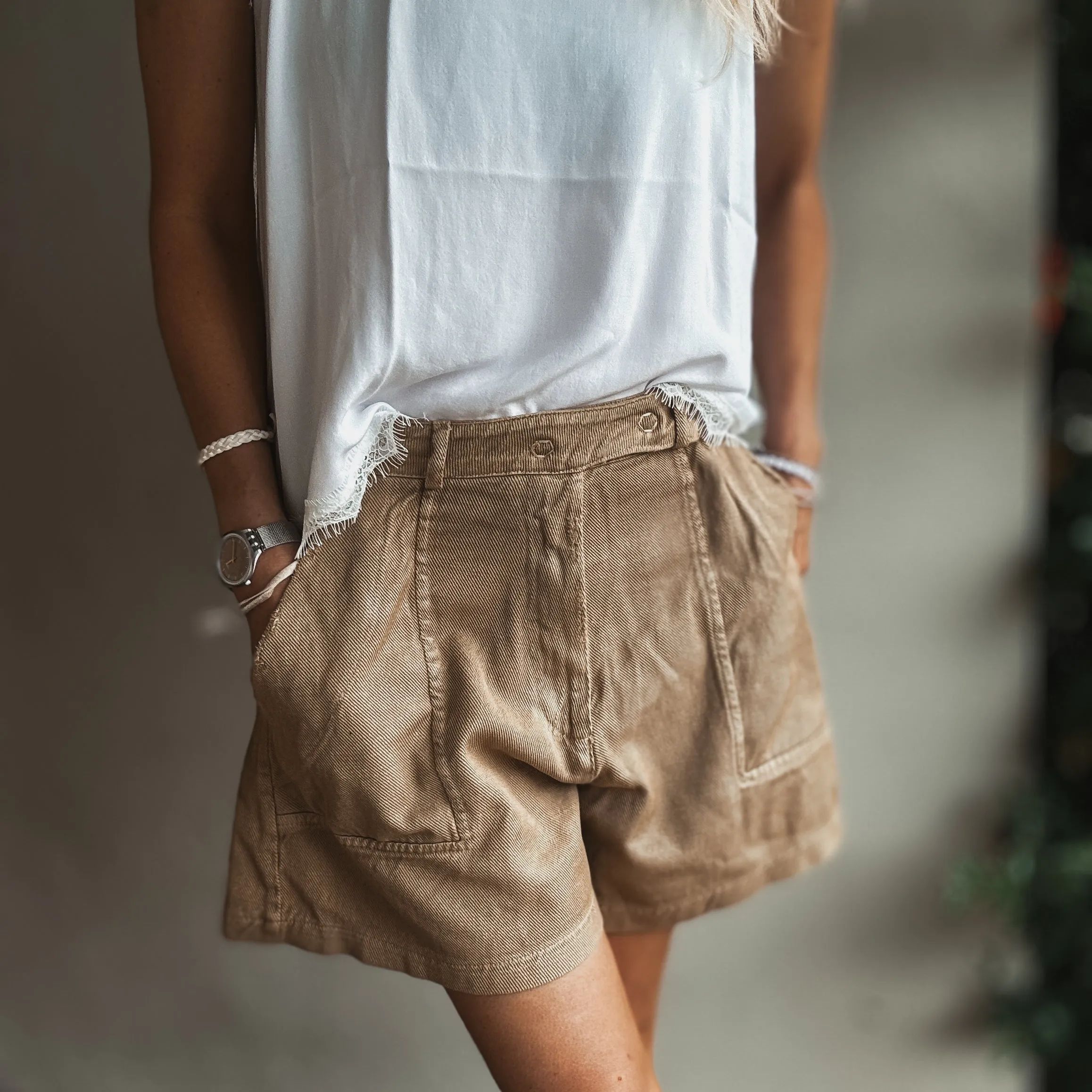 Cargo shorts TAN *NEW*